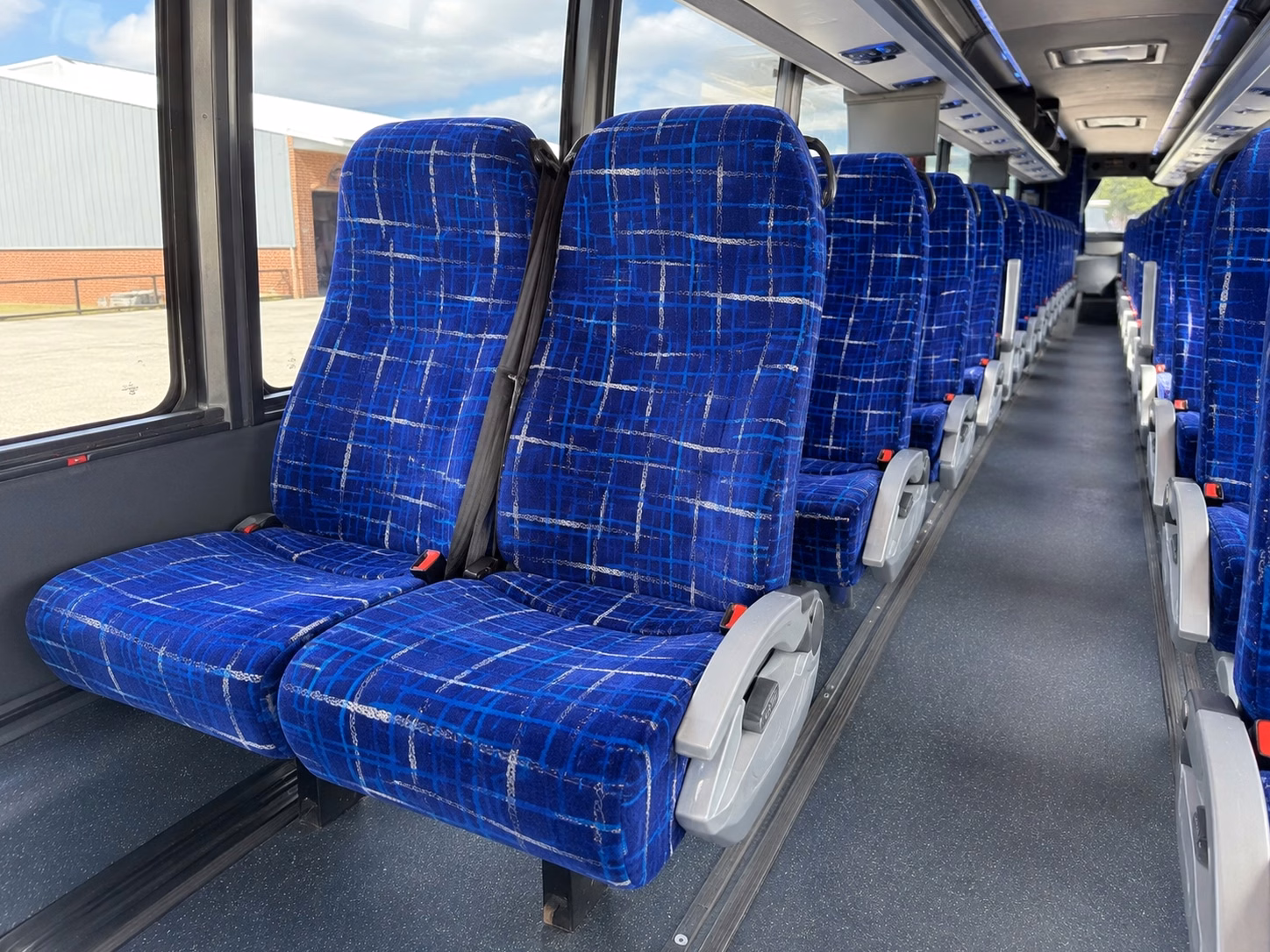 richardson charter buses to rangers games at globe life field
