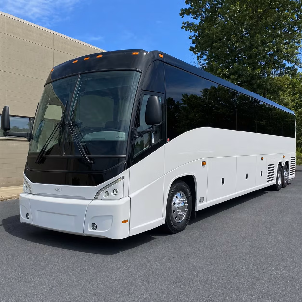university and school group long distance transportation from richardson texas